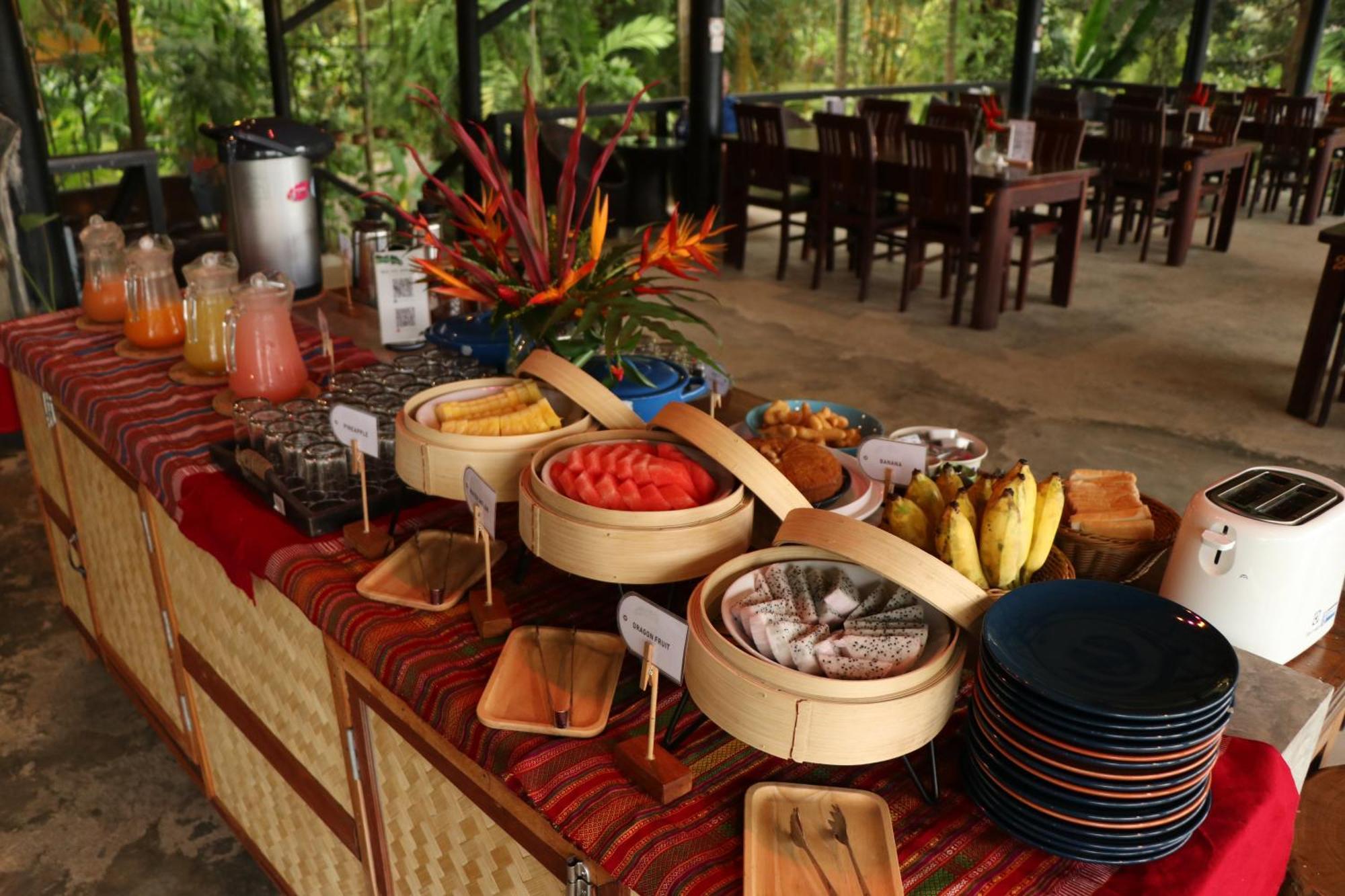 Anurak Community Lodge - Sha Plus Khao Sok National Park Extérieur photo