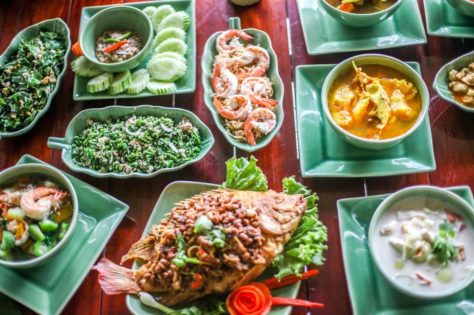 Anurak Community Lodge - Sha Plus Khao Sok National Park Extérieur photo